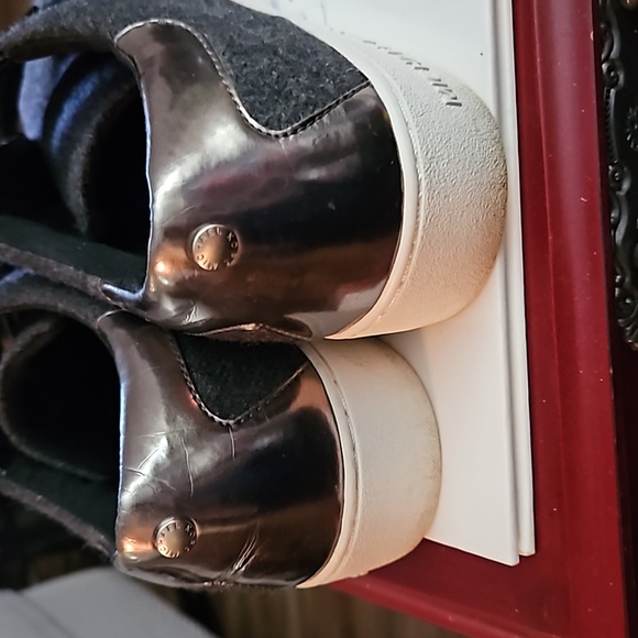 Michael Kors Craig Triple Strap Logo Sneakers Size 7M - Picture 2 of 5